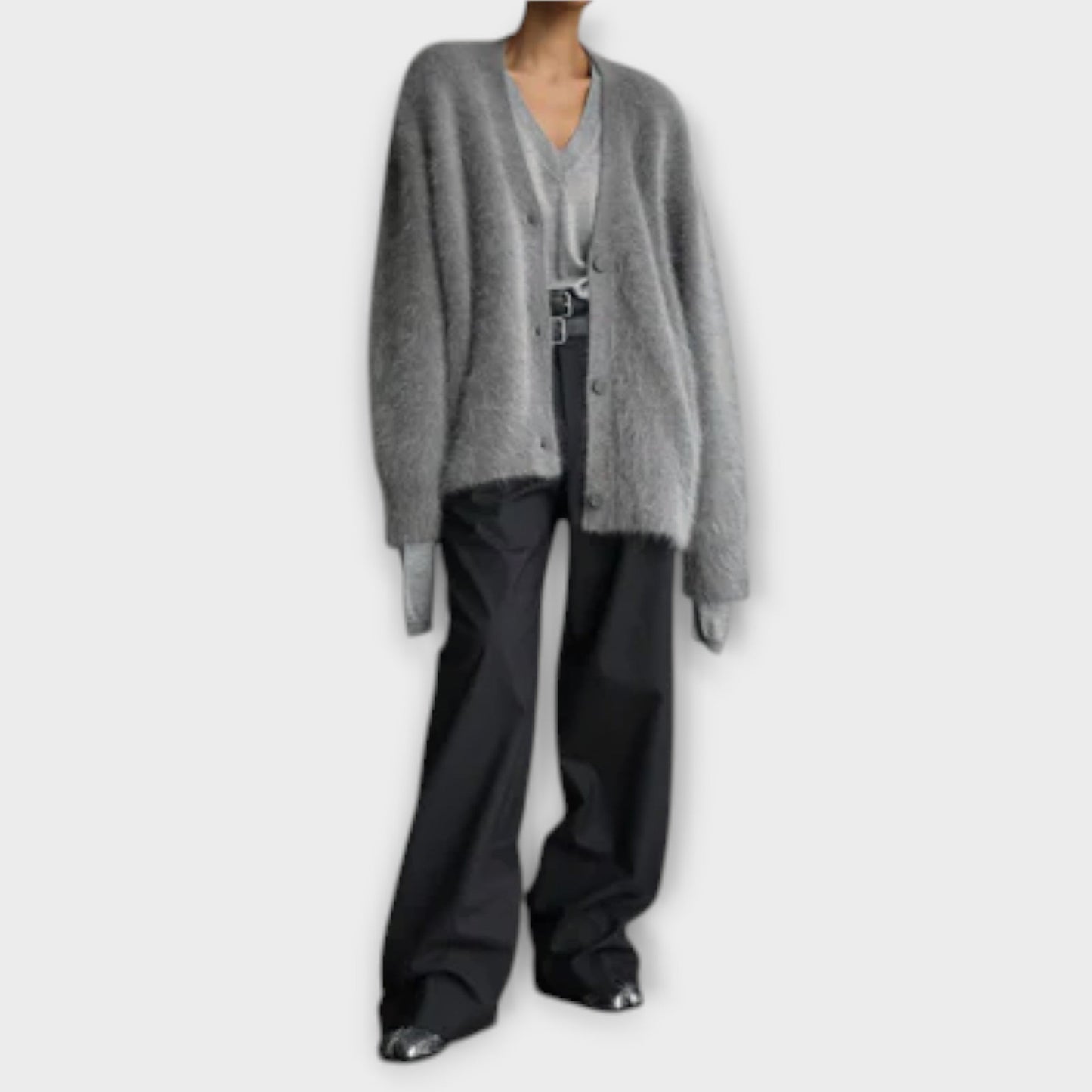 Damski Sweter Oversize z Dekoltem w Serek – Miękkość i Styl
