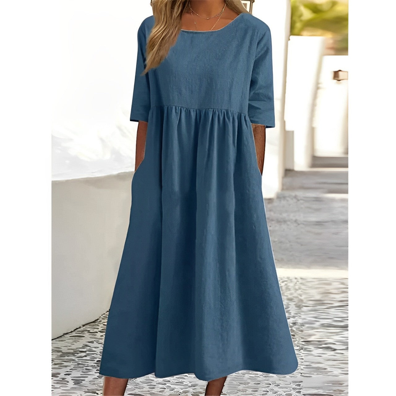 Dress-Arei-Arei Midi Design z kobiecą łatwością