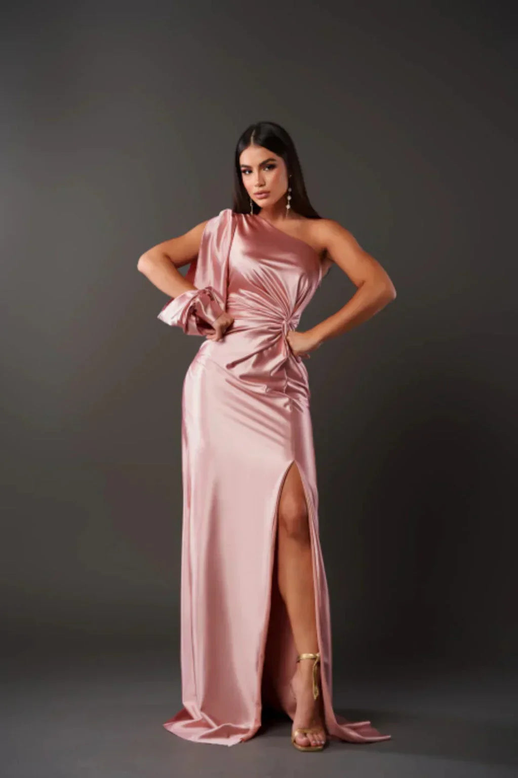 Letnia Sukienka z Falbanami – Zwiewność i Elegancja