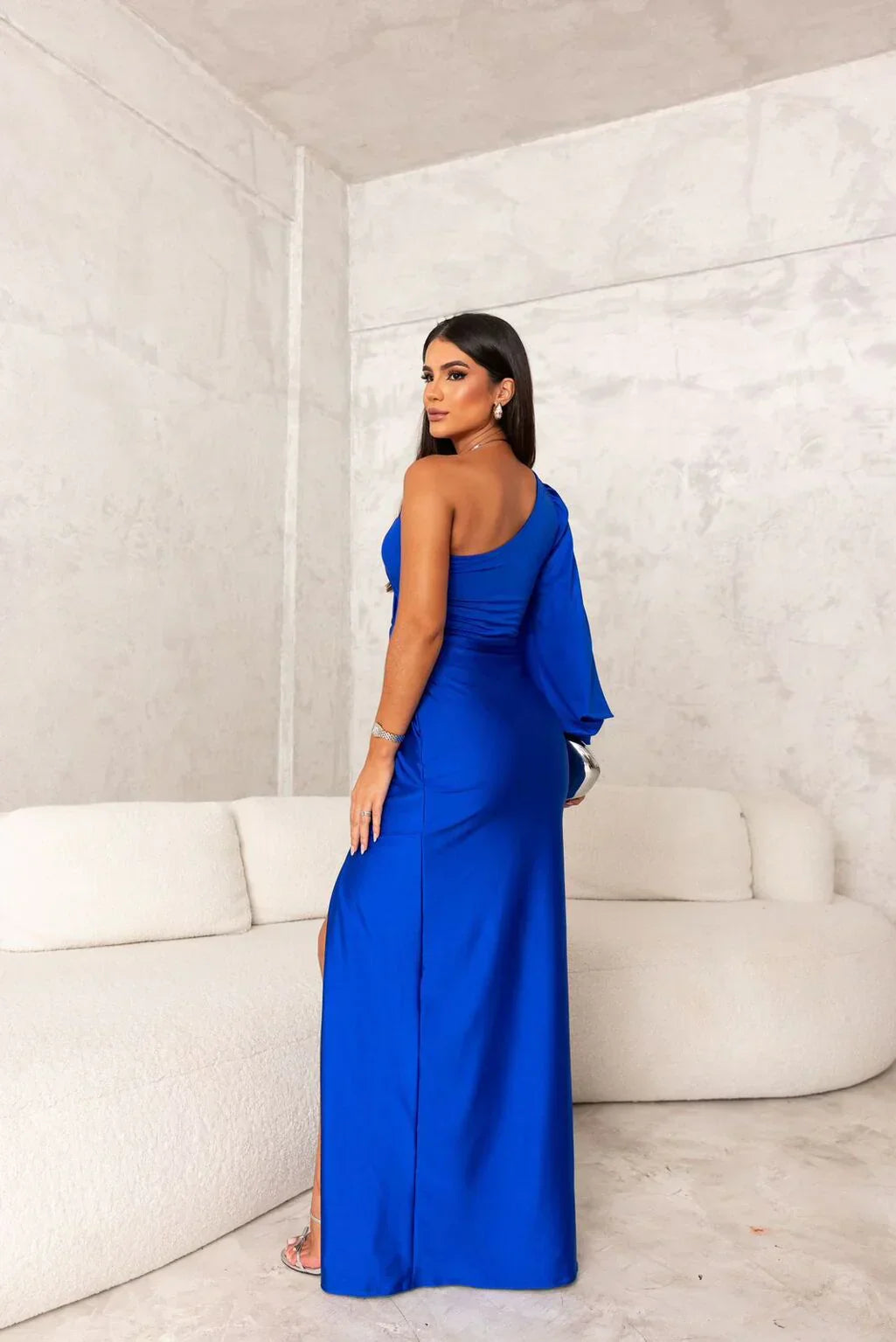 Letnia Sukienka z Falbanami – Zwiewność i Elegancja