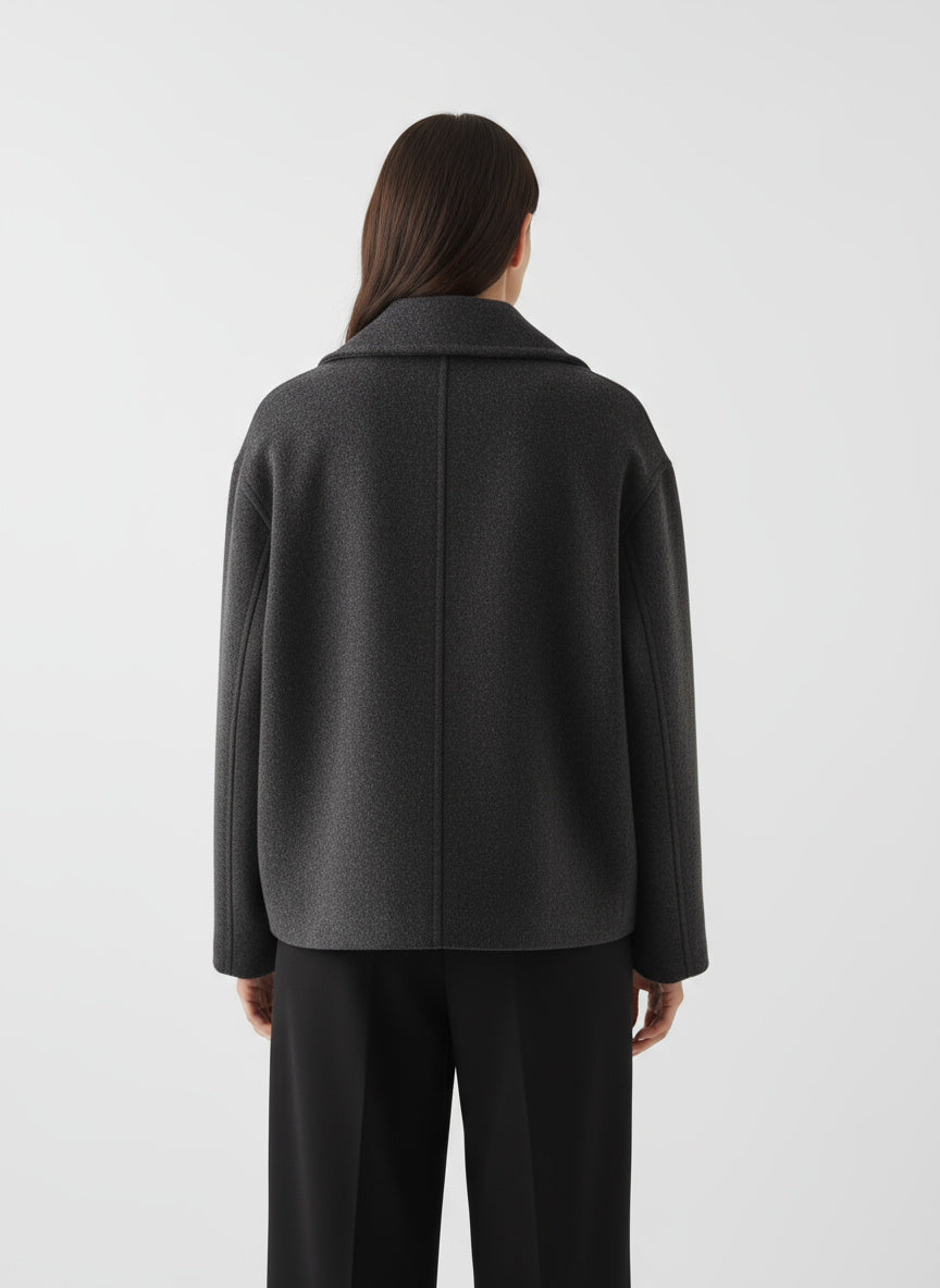 ALBA | PŁASZCZ DAMSKI | SZEROKIE KLAPKI I KLASYCZNA ELEGANCJA 5