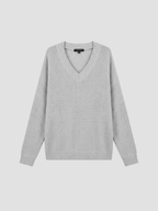 ALTHEVIA | DAMSKI SWETER Z DEKOLTEM W SEREK – MIĘKKA TEKSTURA I ELEGANCKA WSZECHSTRONNOŚĆ 7