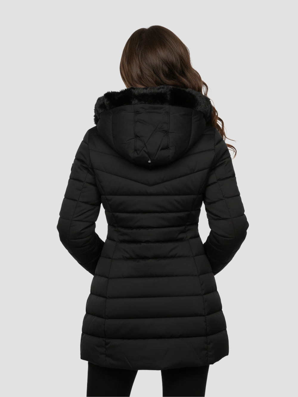 AVERLUNA | DŁUGI PŁASZCZ DAMSKI – MIĘKKA PODSZEWKA I WYRAFINOWANY STYL 2