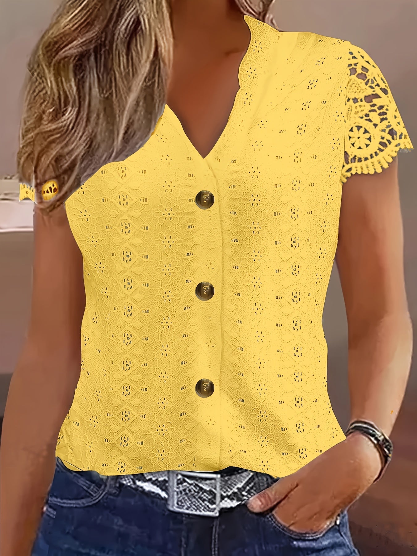 Damska koronkowa bluzka | Letni styl boho z zapięciem na guziki | Azelith