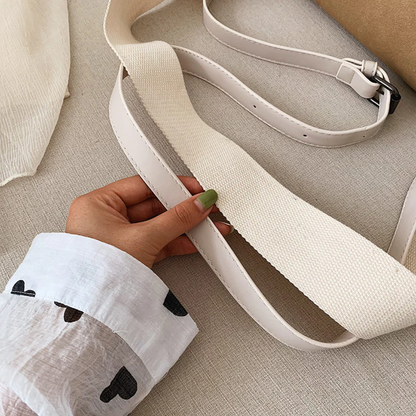 Damska torba crossbody z zamszowymi detalami - stylowa torba na ramię do użytku codziennego i rekreacyjnego