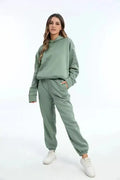 Damska bluza oversize z kapturem i dres typu jogger - dwuczęściowy zestaw do noszenia na co dzień
