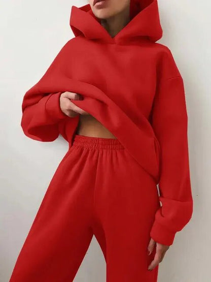 Damska bluza oversize z kapturem i dres typu jogger - dwuczęściowy zestaw do noszenia na co dzień 10