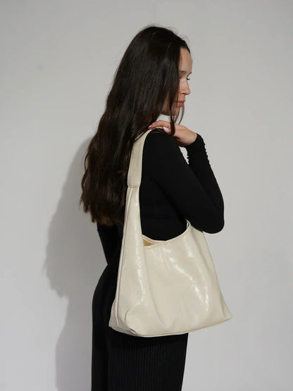 Damska skórzana torba hobo - Elegancka torba na ramię o ponadczasowym designie 5