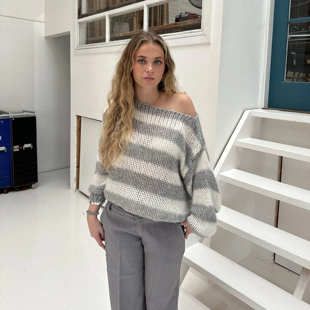 Damski Sweter Oversize – Klasyczny Komfort na Co Dzień