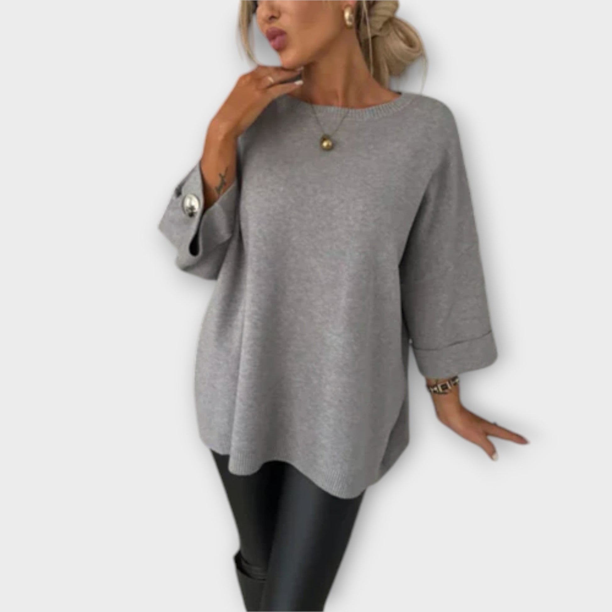 Damski Sweter Oversize z Guzikami – Elegancja i Komfort