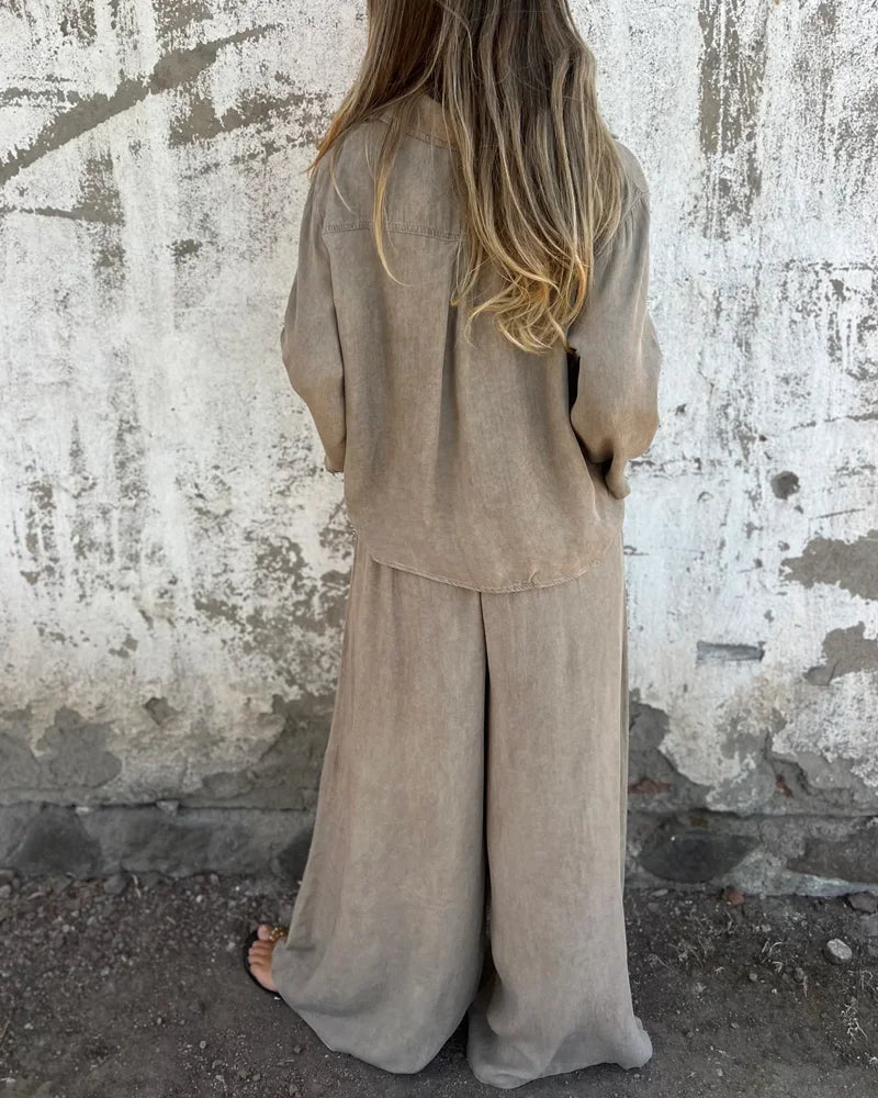 Dwuczęściowy komplet wypoczynkowy dla kobiet – teksturowana powierzchnia i luźny krój 2