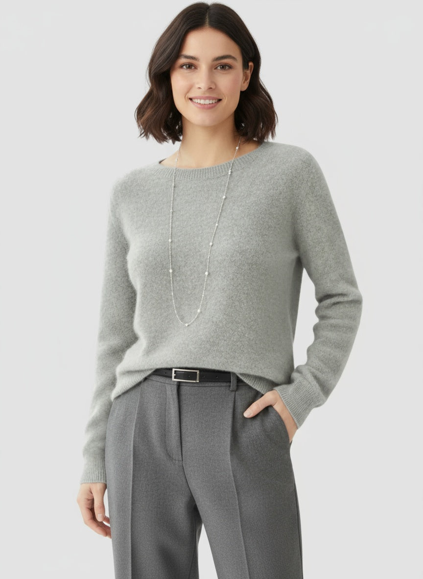 ELIANA | DAMSKI SWETER DZIANINOWY – KLASYCZNA MIĘKKOŚĆ I CODZIENNA WSZECHSTRONNOŚĆ 2