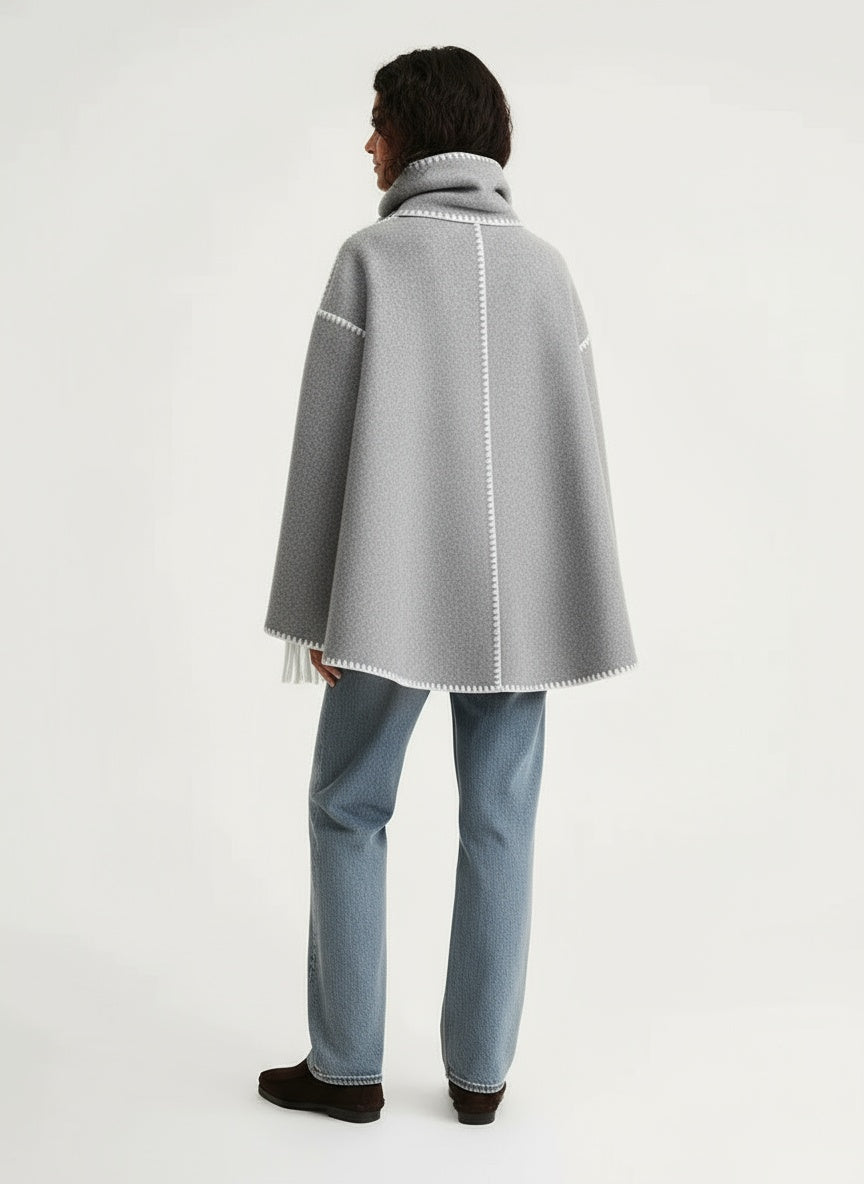 ÉMORINE | KURTKA PELERYNOWA – PONADCZASOWA WYRAFINOWANA I WSPÓŁCZESNE CIEPŁO 2