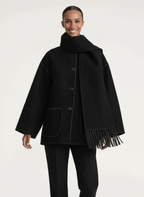 ÉMORINE | KURTKA PELERYNOWA – PONADCZASOWA WYRAFINOWANA I WSPÓŁCZESNE CIEPŁO 3