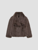 EVELINA | KURTKA PLUSZOWA – WSPÓŁCZESNY LUKSUS I WYRAFINOWANE CIEPŁO 1