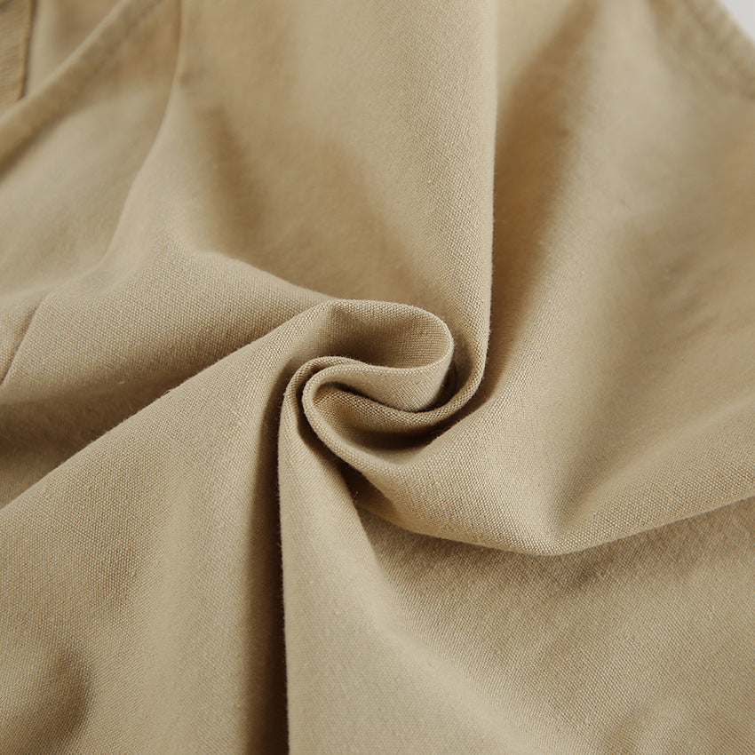 Kobieta Zestaw z krótkim swetrem i szortami – komfort i styl na letnie dni