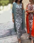 Kombinezon z nadrukiem i nakładką dla kobiet 4