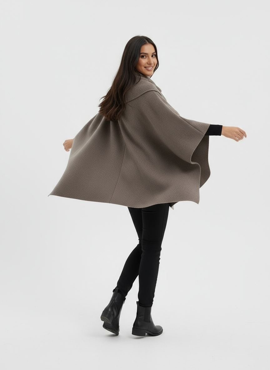 LEOCADIA | WEŁNIANA PŁASZCZ-PEŁNA | PŁYNNA ELEGANCJA I PONADCZASOWE CIEPŁO 2