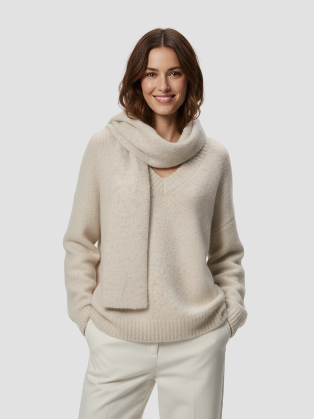 LIRIENNE | SWETER DAMSKI Z SZALIKIEM – WYRAFINOWANY STYL I NATURALNY RUCH POD KOŁDĄ 4