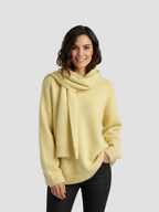 LIRIENNE | SWETER DAMSKI Z SZALIKIEM – WYRAFINOWANY STYL I NATURALNY RUCH POD KOŁDĄ 7