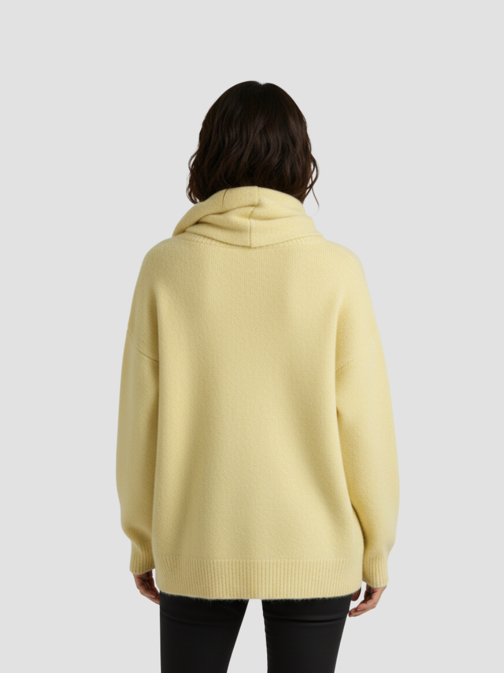 LIRIENNE | SWETER DAMSKI Z SZALIKIEM – WYRAFINOWANY STYL I NATURALNY RUCH POD KOŁDĄ 8