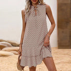 Linda™ | Elegancka sukienka bez rękawów z dekoltem w serek 4