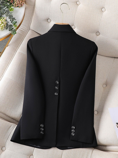 Marynarka jednorzędowa z karbowanymi klapami dla kobiet 1