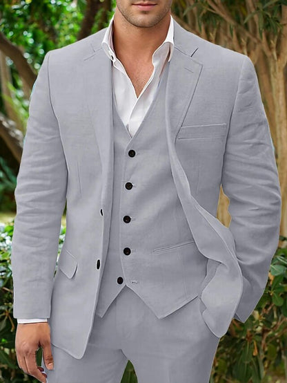 Męski trzyczęściowy garnitur – marynarka, kamizelka i spodnie w różnych kolorach, idealny na formalne okazje.