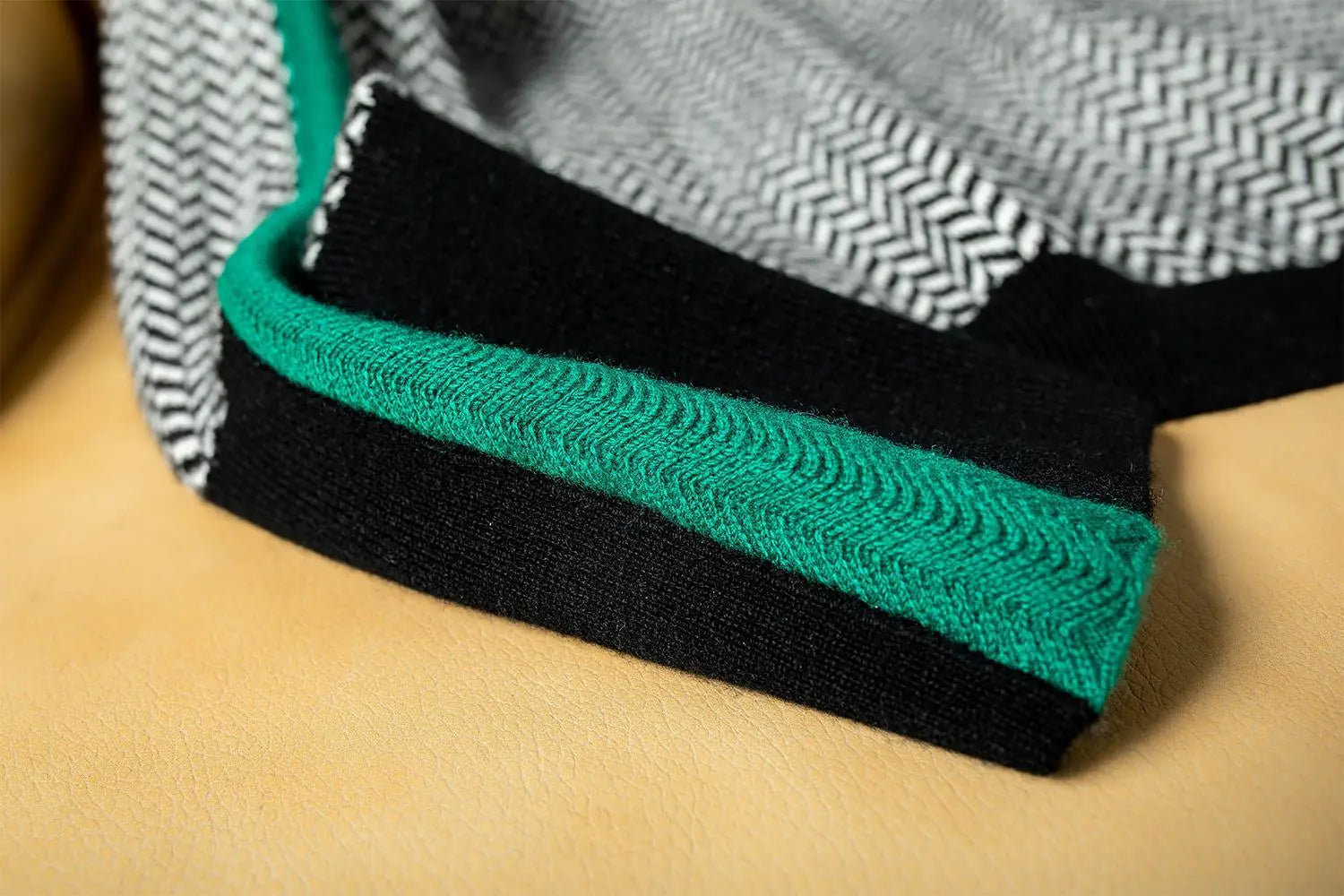 Mia - Sweter w paski 7