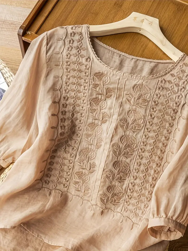 NATALIE – PONADCZASOWA ELEGANCJA BLUZKA Z HAFTAMI 3