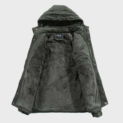 Ocieplana kurtka cargo z kapturem i kieszeniami dla mężczyzn 3