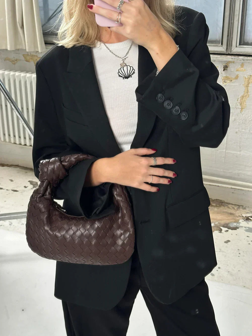 Pleciona torebka damska ze sztucznej skóry - stylowa torba hobo w kształcie węzła