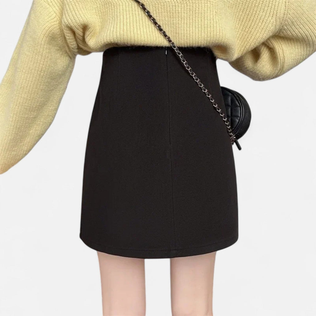 Plisowana spódnica mini z guzikami z przodu dla kobiet 3