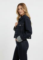 SELINA | KURTKA DŻINSOWA – KLASYK ZNOWUFIKOWANY WSPÓŁCZESNYM STYLU 2