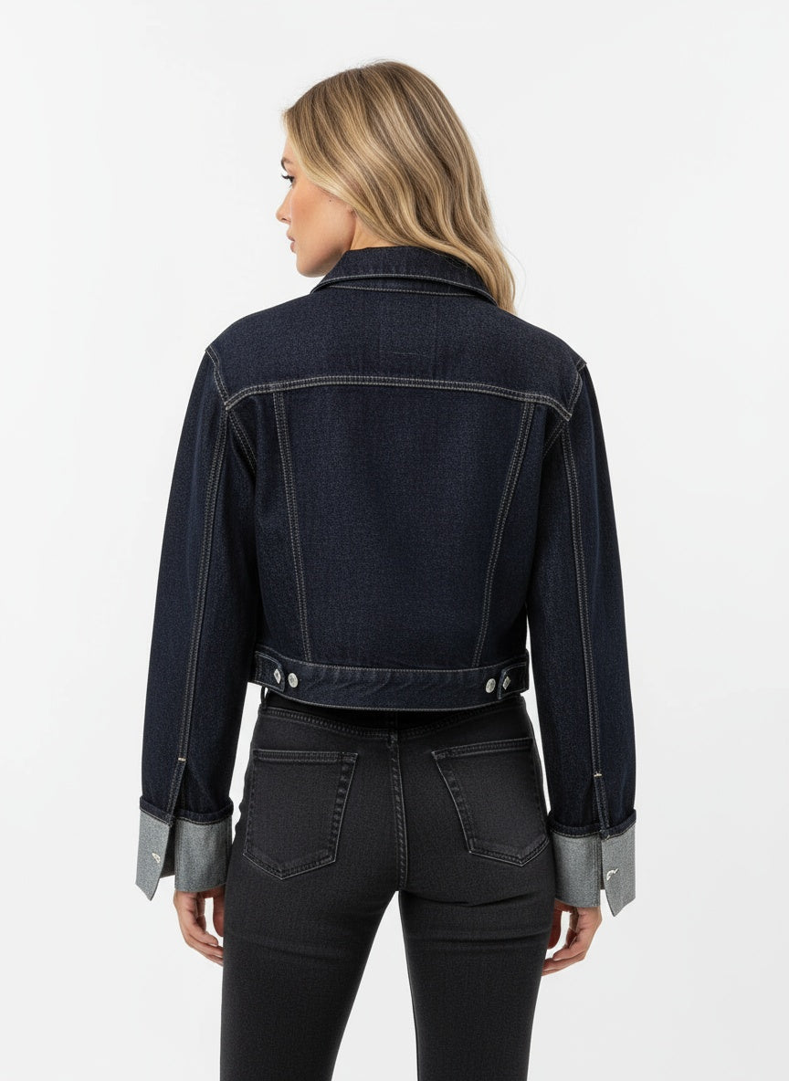 SELINA | KURTKA DŻINSOWA – KLASYK ZNOWUFIKOWANY WSPÓŁCZESNYM STYLU 3