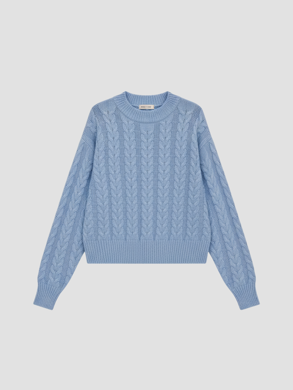 SERELINA | SWETER DAMSKI Z PLISOWANYM DEKOLTEM – RÓWNOWAGA MIĘDZY ZMYSŁOWOŚCIĄ A WYRÓŻNIENIEM 6