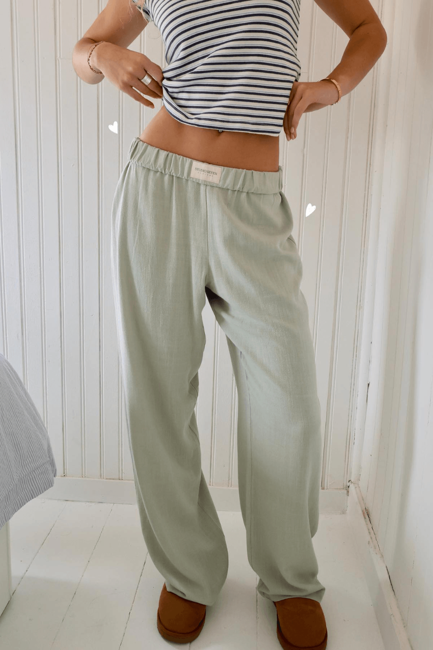 Spodnie dresowe damskie – mieszanka materiałów tekstylnych z elastycznym pasem 5