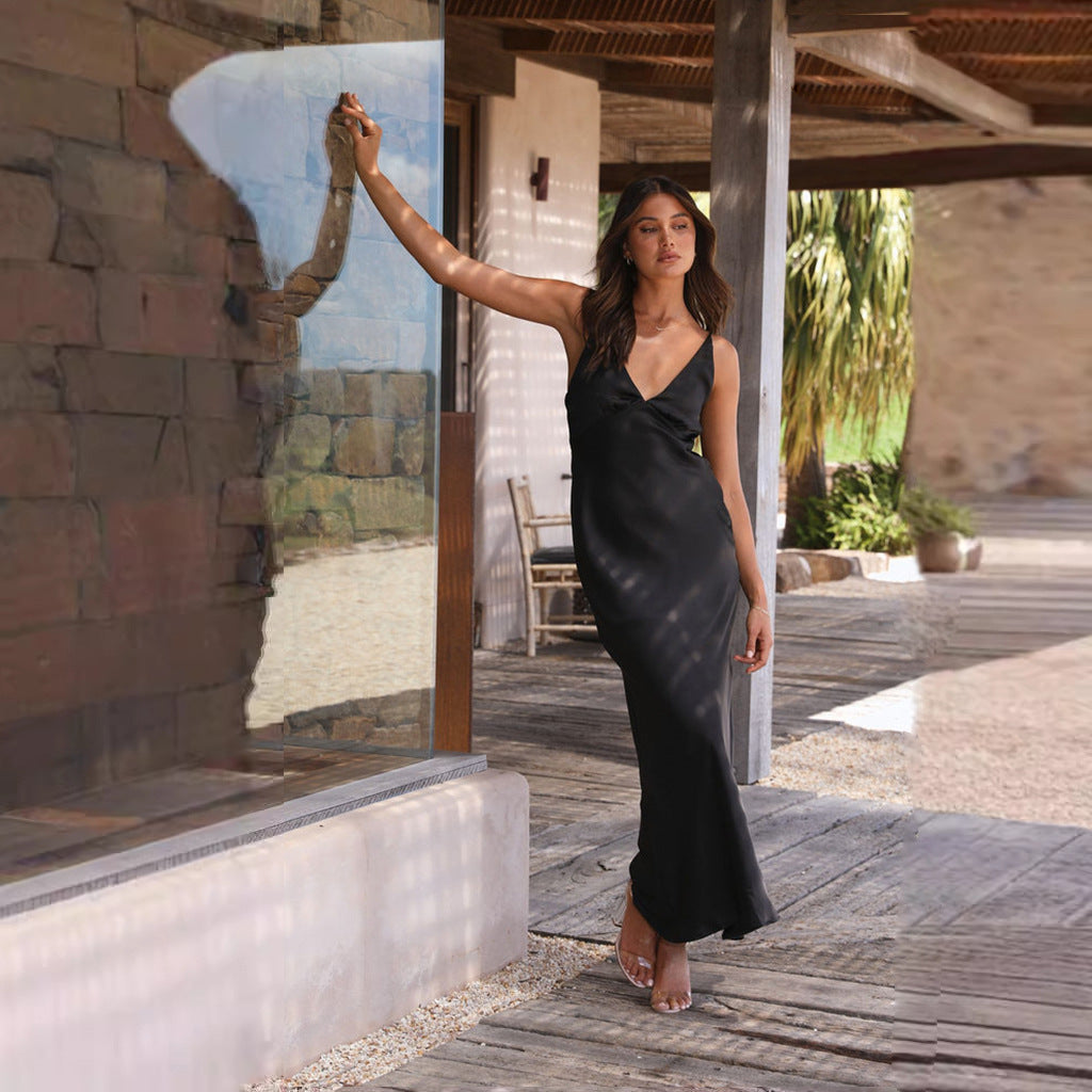 Sukienka maxi z satyny damskiej – krój bez rękawów i pełna długość 1