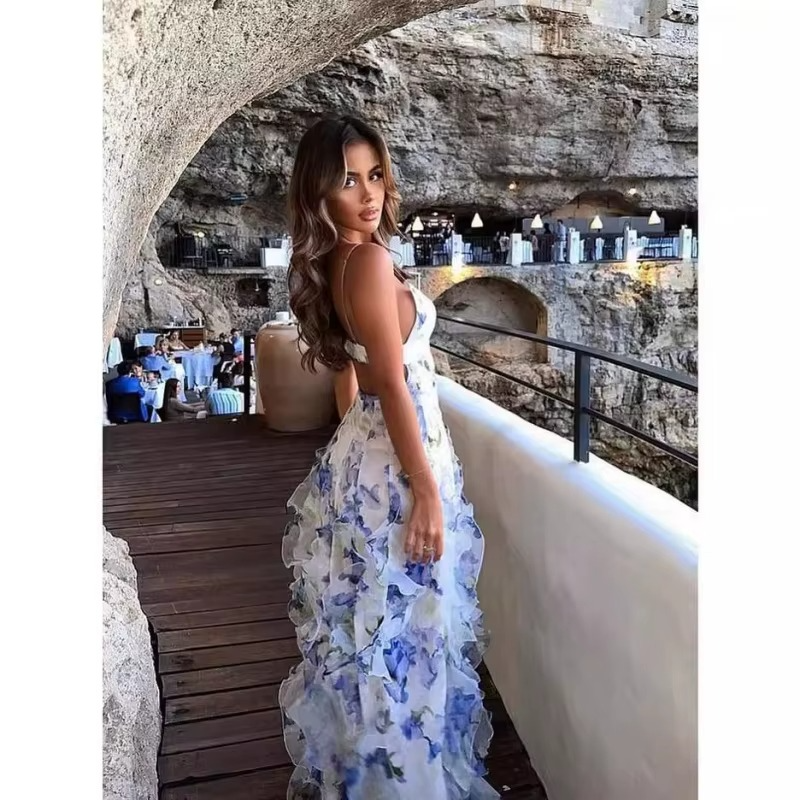 Sukienka midi w kwiaty dla kobiet – spódnica warstwowa i wyprofilowana góra 1