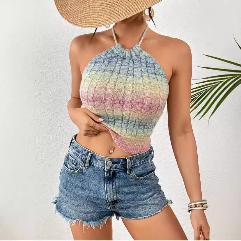 Top crop halter – stylowy krój i letni charakter