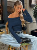 Top damski – off-shoulder – modny krój i komfort