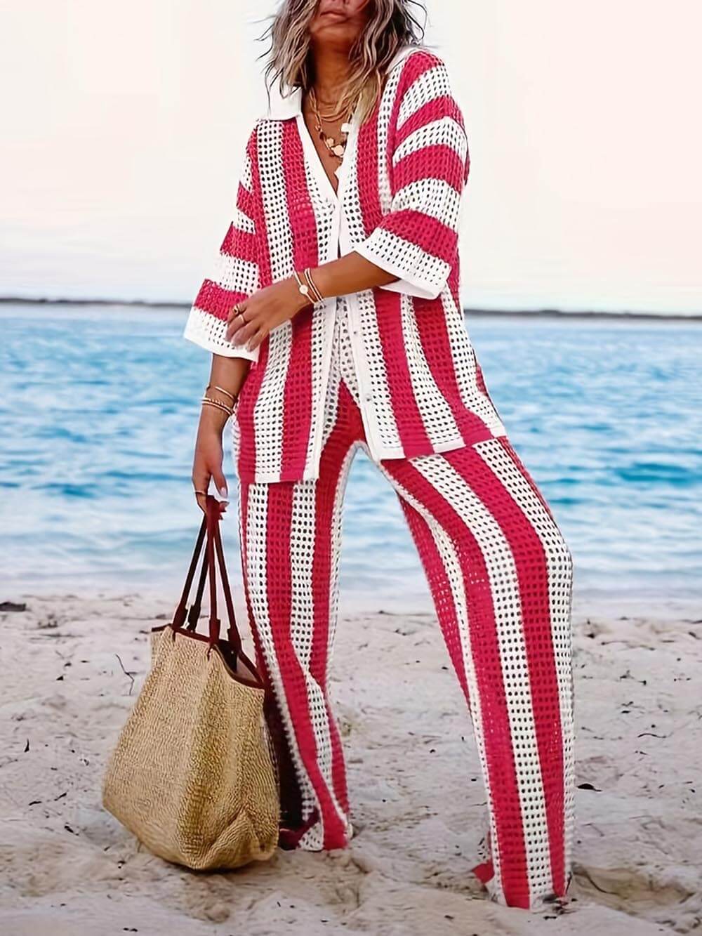 Zestaw Dresowy Damski z Bluzką i Spodniami w Paski, Stylowy i Wygodny, Idealny na Ciepłe Dni