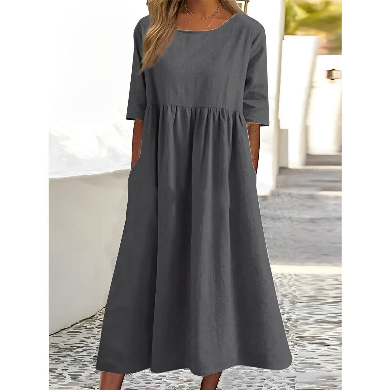 Dress-Arei-Arei Midi Design z kobiecą łatwością