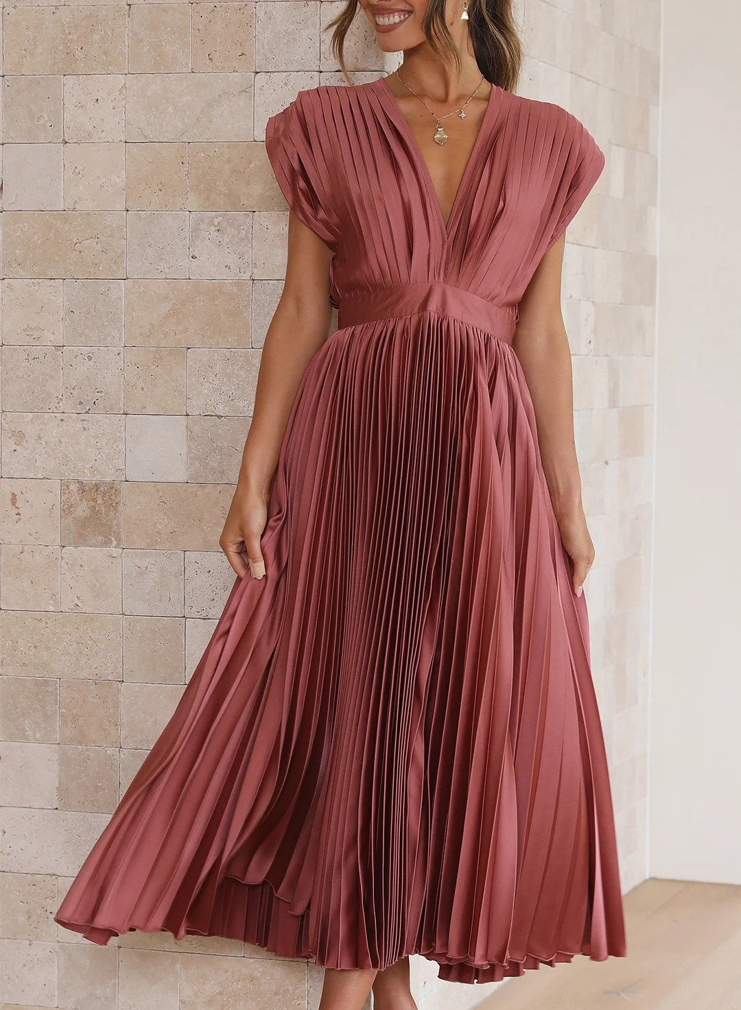 Sukienka damska - sukienka Maxi z krótkim rękawami i ponadczasowa elegancja